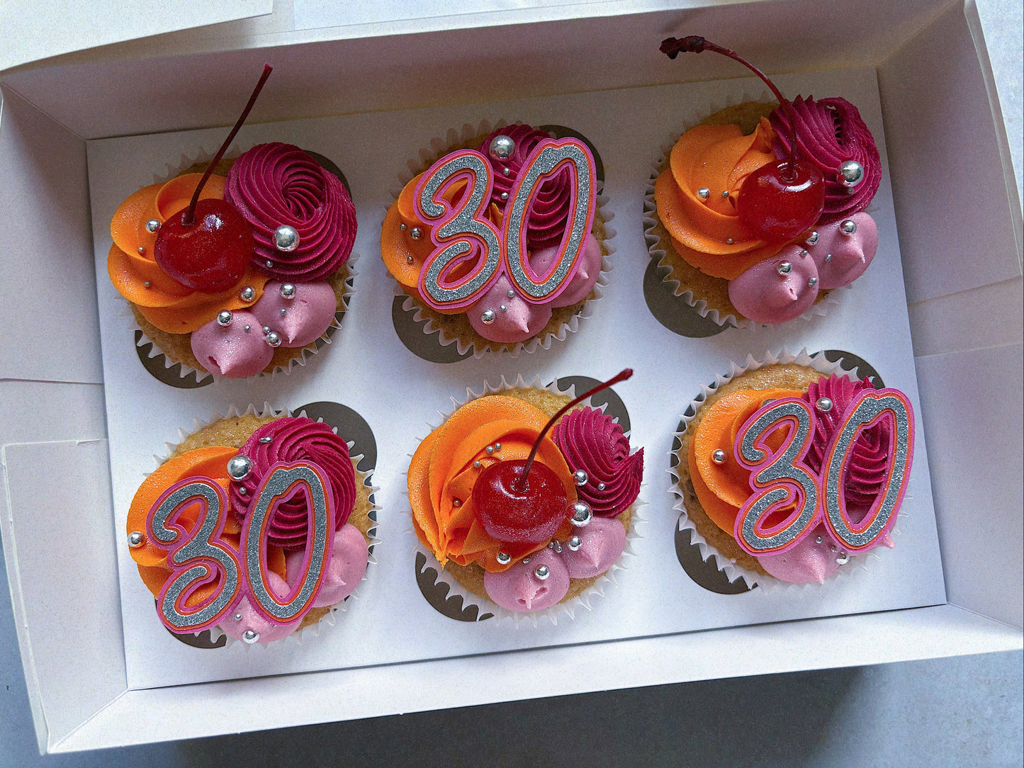 Luxe, Cherry Cupcakes