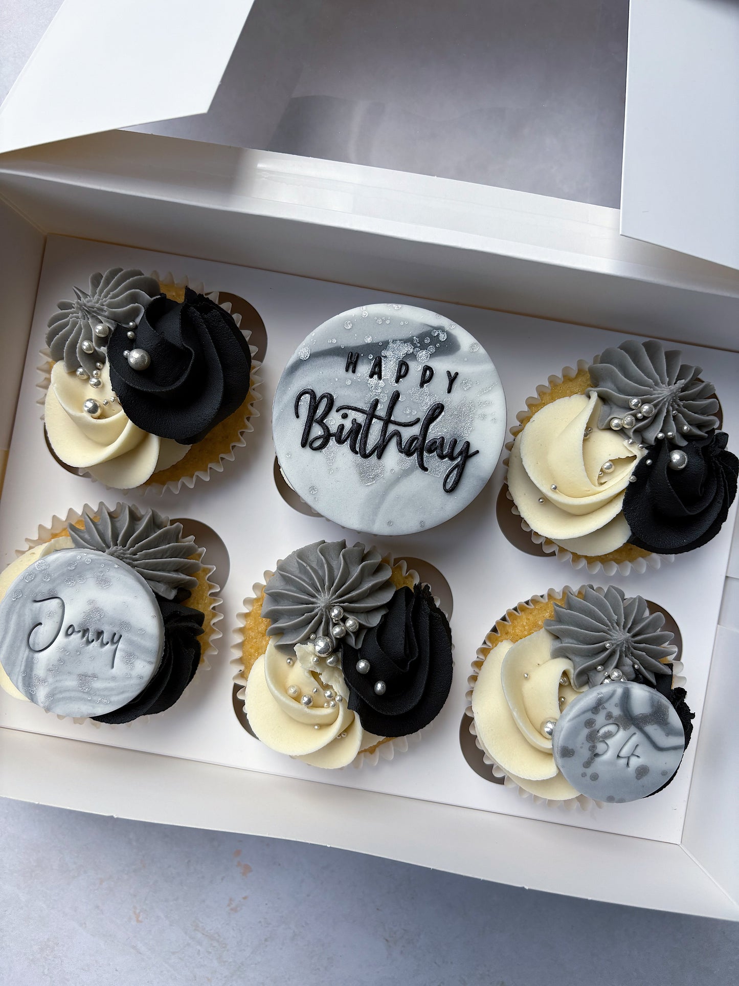 Luxe, Fondant Happy Birthday Cupcakes
