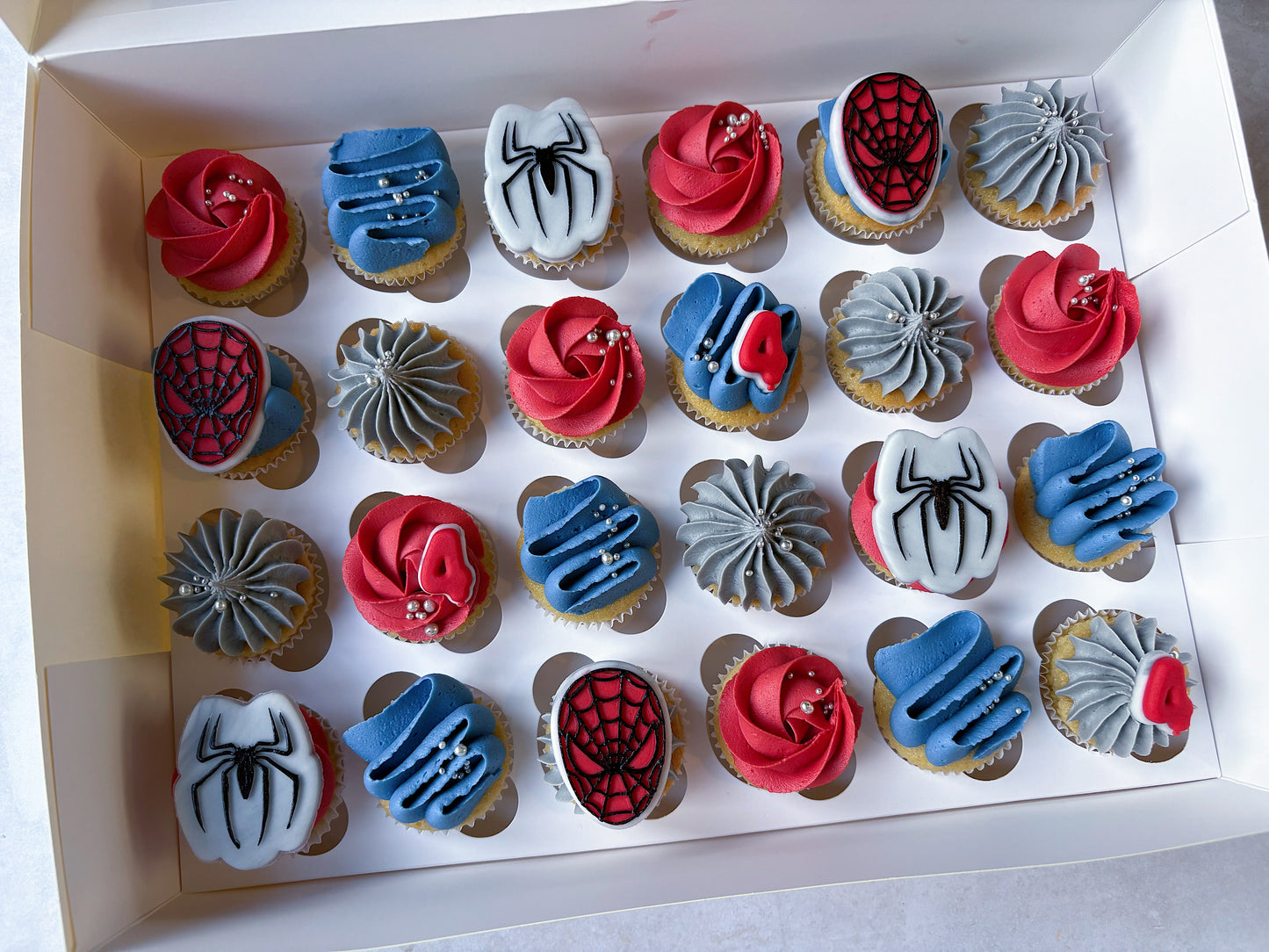 Spiderman Mini Cupcakes