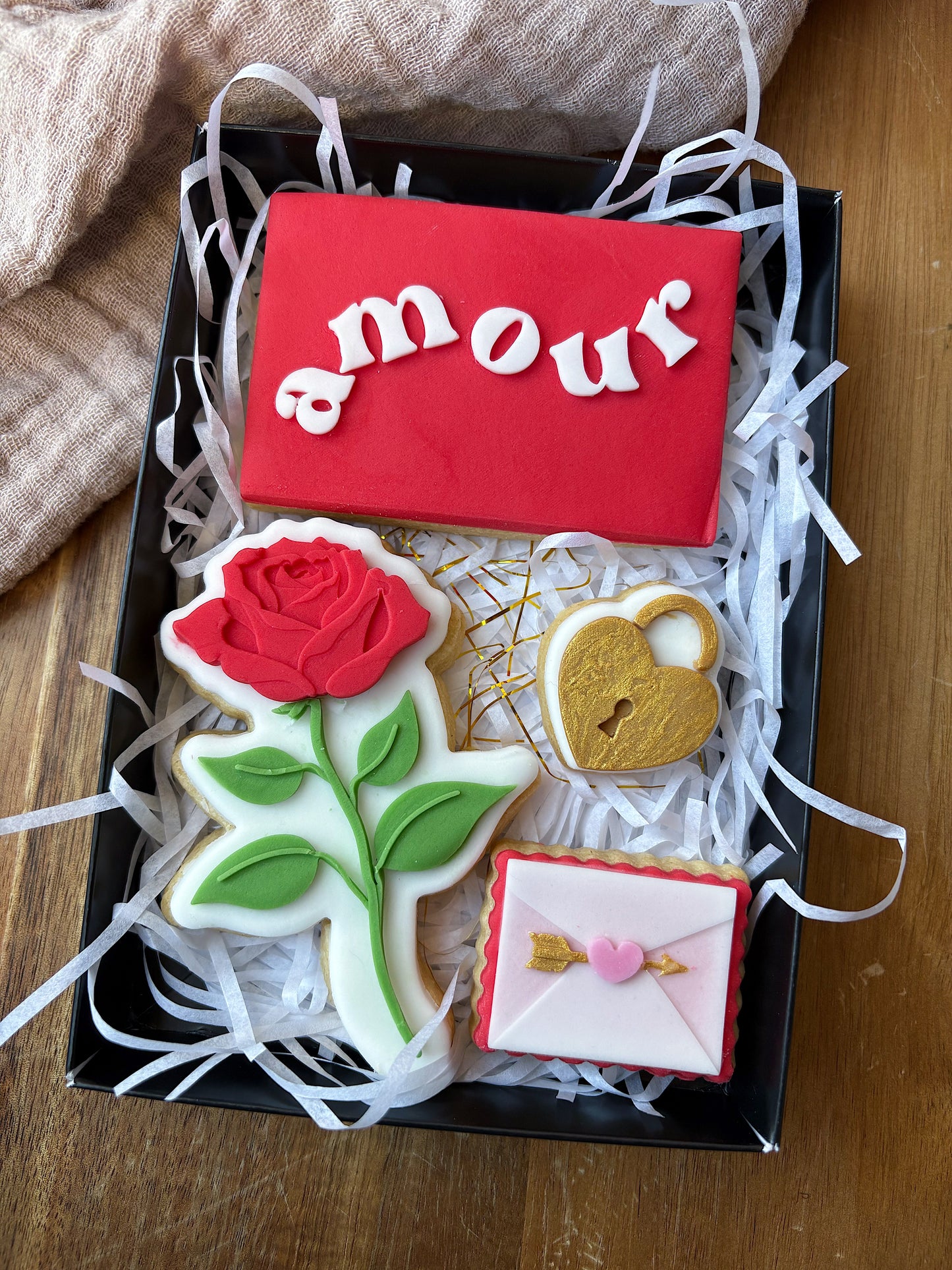 'Amour' Shortbread Gift Box