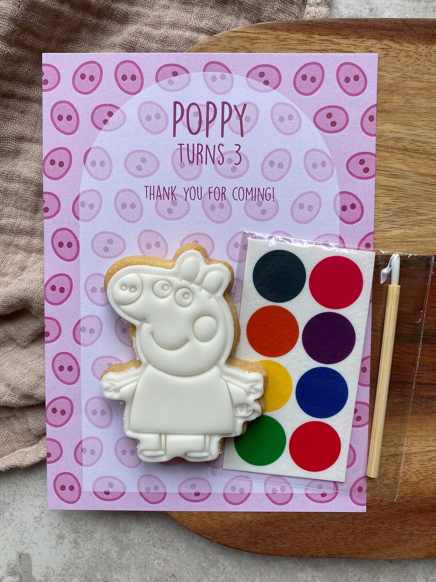 Paint Your Own Peppa Pig Party Favours